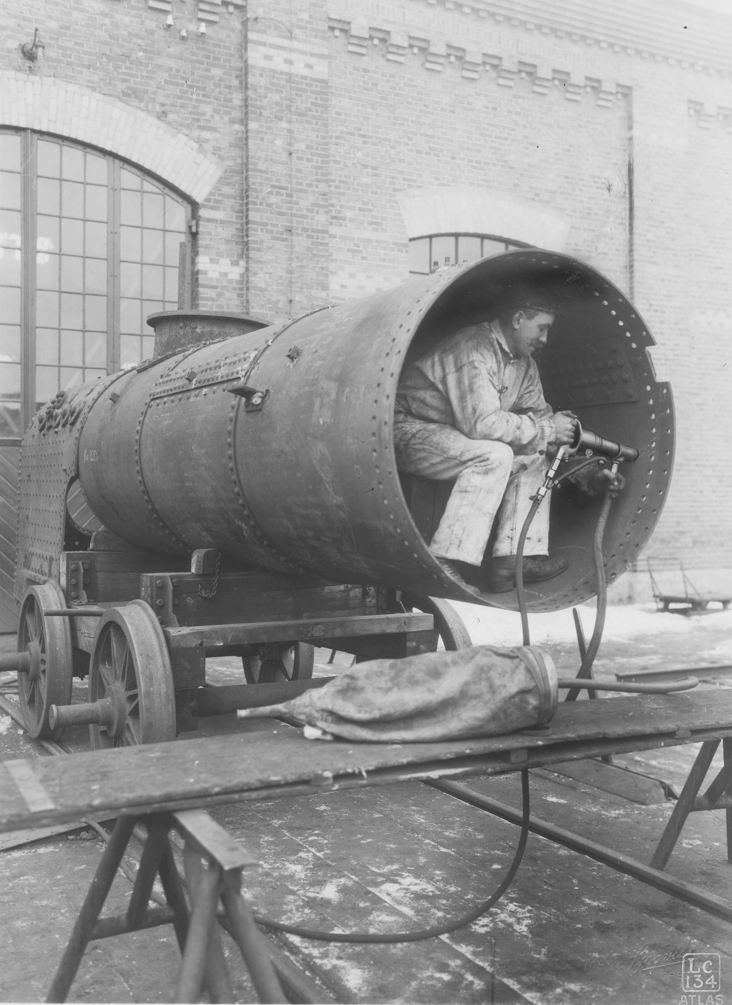 Black and White image of Pneumatic tool in the early 1900s